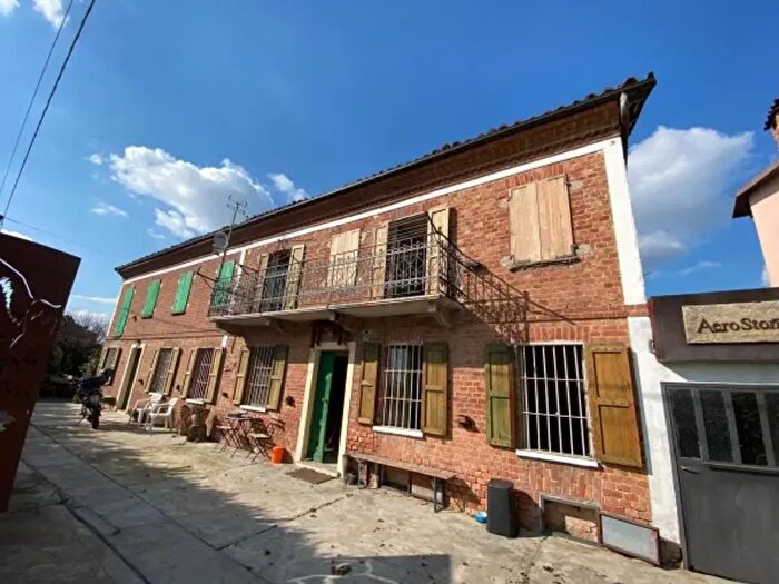 Casa con 6 locali in vendita in Via Ramello, Vigliano DAsti