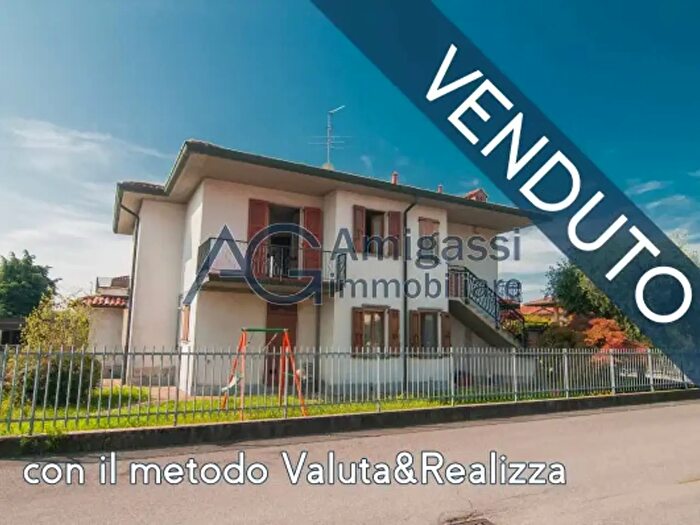 Casa con 6 locali in vendita in Via Amerigo Vespucci, Zanica