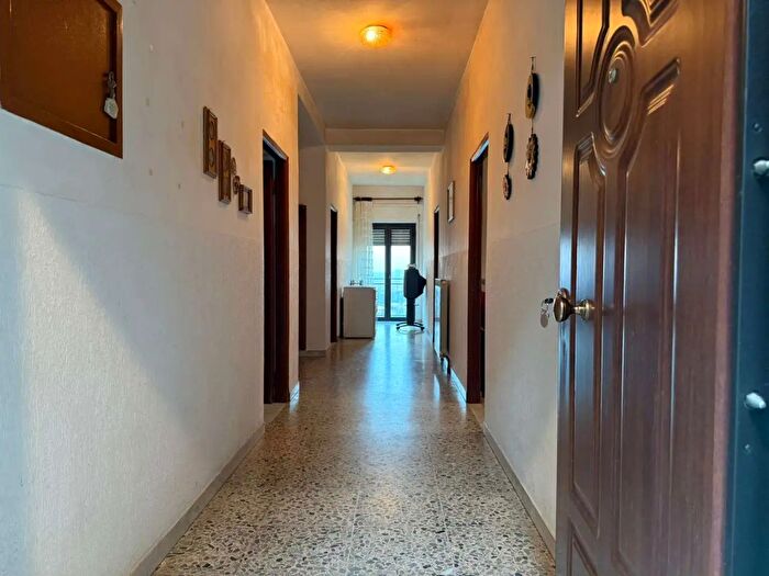 Appartamento trilocale in vendita in Palazzello, Lattarico