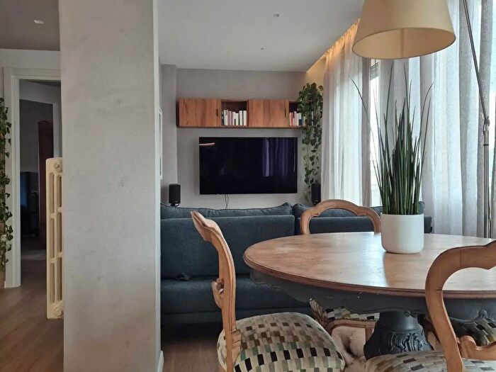 Appartamento trilocale in vendita in Piazza Luigi Pierangeli, Pescara