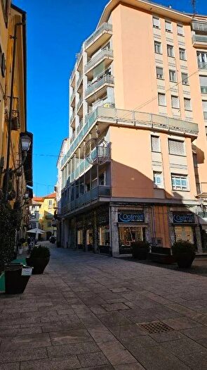 Appartamento quadrilocale in vendita in Galleria Frascotti Borgosesia Vercelli, Borgosesia