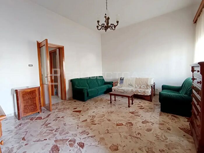 Casa quadrilocale in vendita in Via G Marconi, Maglie