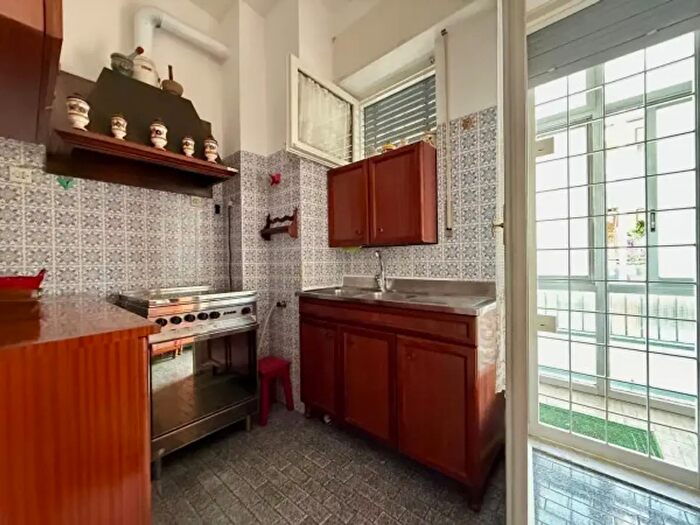 Appartamento con 5 locali in vendita in Via Sallustio Bandini, Roma