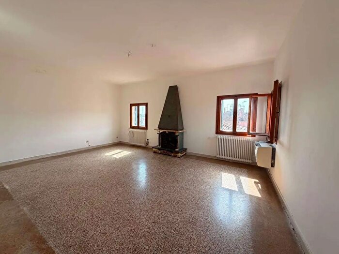 Appartamento con 5 locali in vendita in Salizada Sant Antonin, Venezia