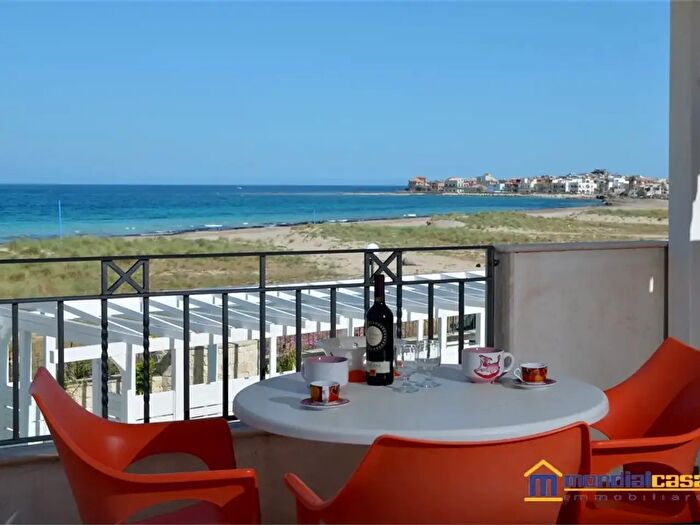 Casa trilocale in vendita in Viale delle Tortore Sn, Noto