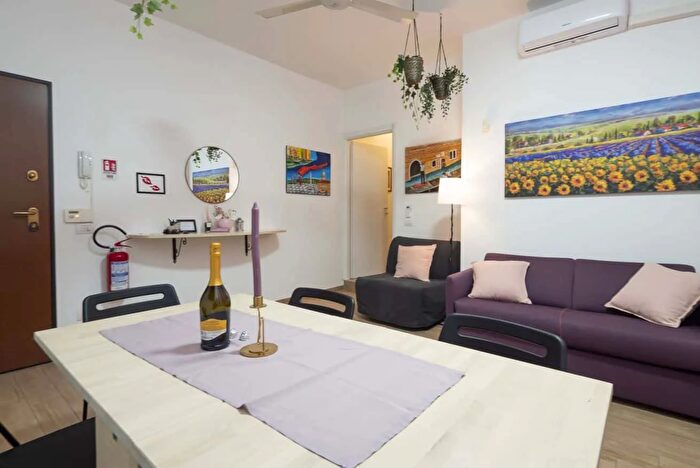 Appartamento monolocale in affitto in Via Cesare Balbo, Milano