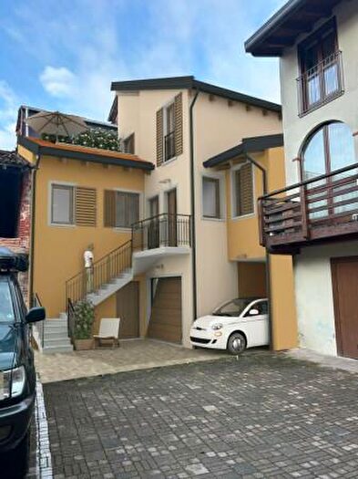 Casa trilocale in vendita in Cameri