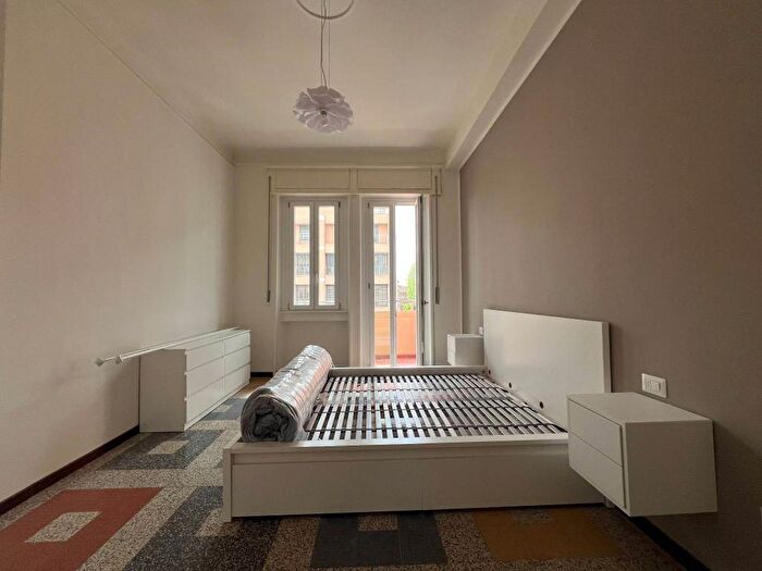 Appartamento trilocale in affitto in Via Sofonisba Anguissola, Gambara, Milano