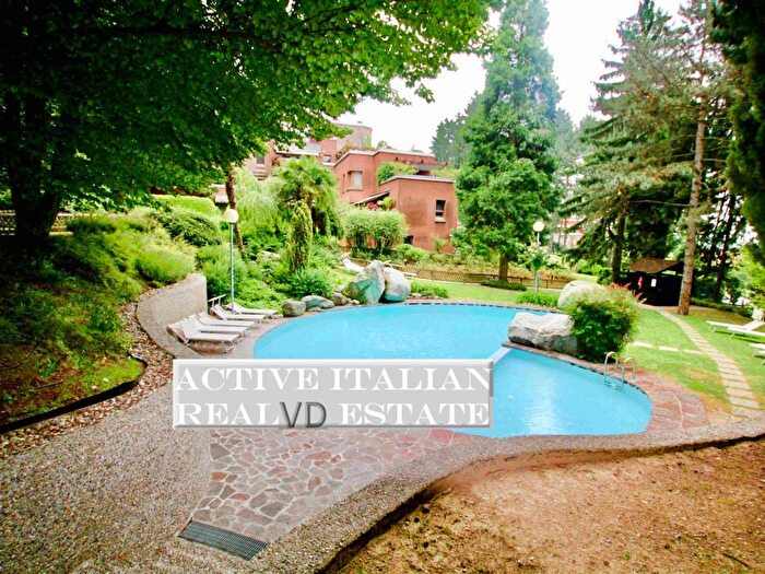 Appartamento quadrilocale in affitto in Via Giuseppe Mazzini, Centro, Barzanò