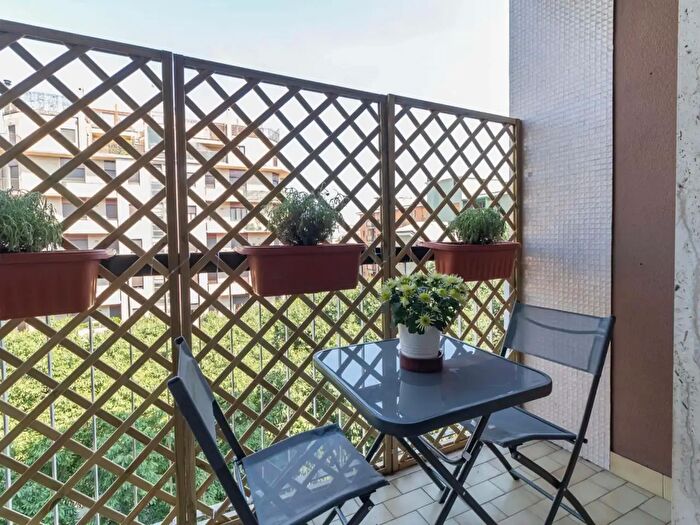 Appartamento monolocale in affitto in Viale Teodorico, Milano