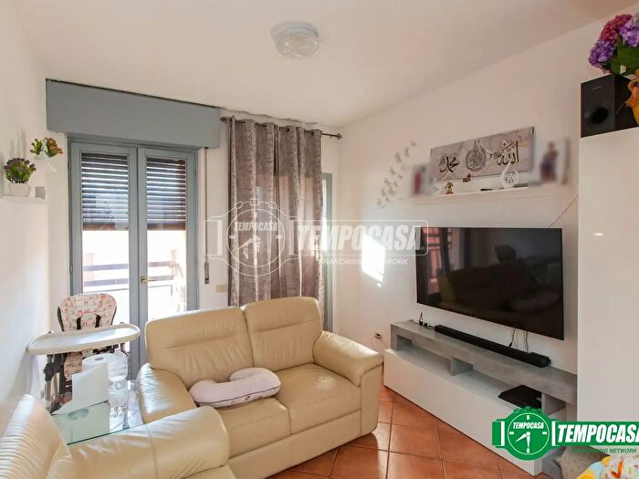 Appartamento trilocale in vendita in Via Parma, Busto Arsizio