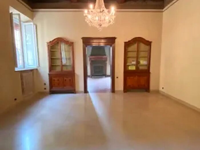 Appartamento con 5 locali in affitto in Ferrara