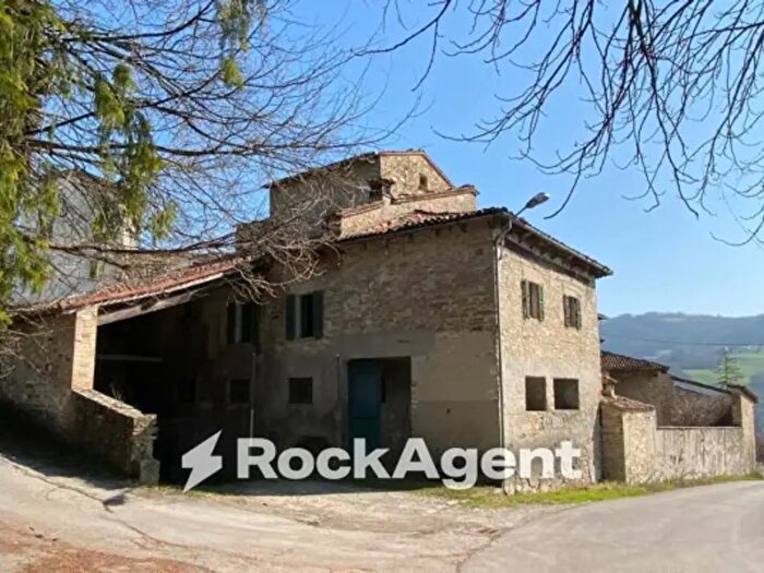 Casa con 6 locali in vendita in Langhirano