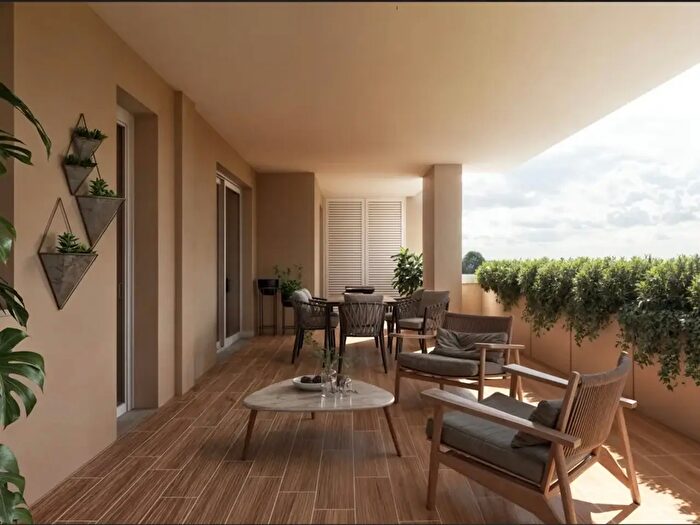 Appartamento trilocale in vendita in Via di Valle Aurelia, Roma