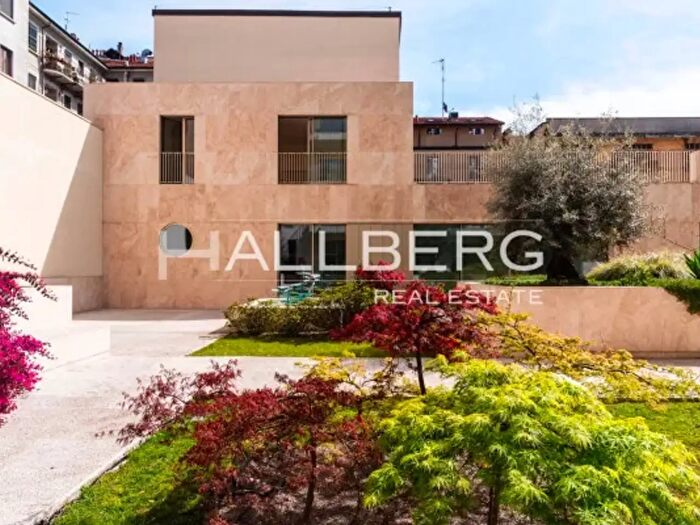 Appartamento trilocale in affitto in Via Luigi Vanvitelli, Milano