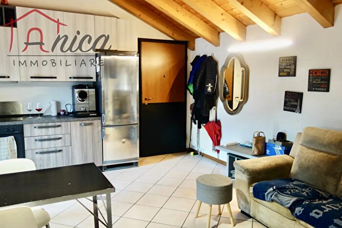 Appartamento quadrilocale in vendita in Via Giulio Ferrari, Lavis