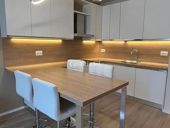 Appartamento bilocale in affitto in Via Cenisio, Milano