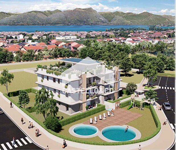 Appartamento trilocale in vendita in Via Colli Storici, Desenzano Del Garda