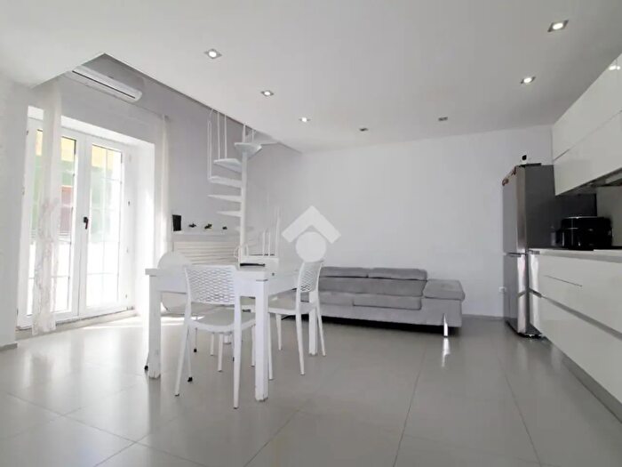 Casa trilocale in vendita in Via Emanuele di Giovine, Lucera