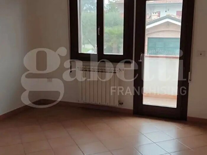 Appartamento con 5 locali in vendita in Gavello Via Matteotti, Gavello