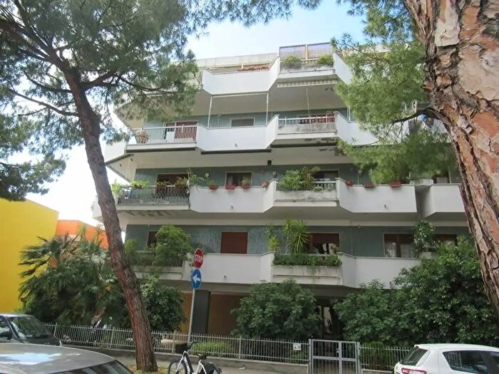 Appartamento con 5 locali in affitto in Via Gioberti, Pescara