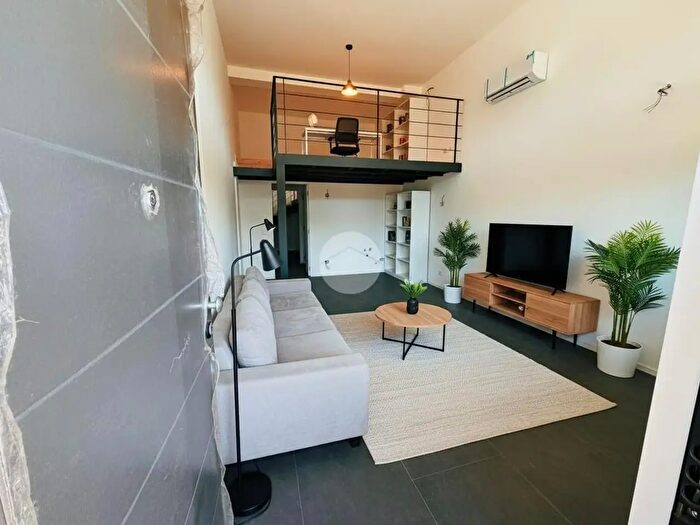 Appartamento bilocale in vendita in Via del Mare, Milano