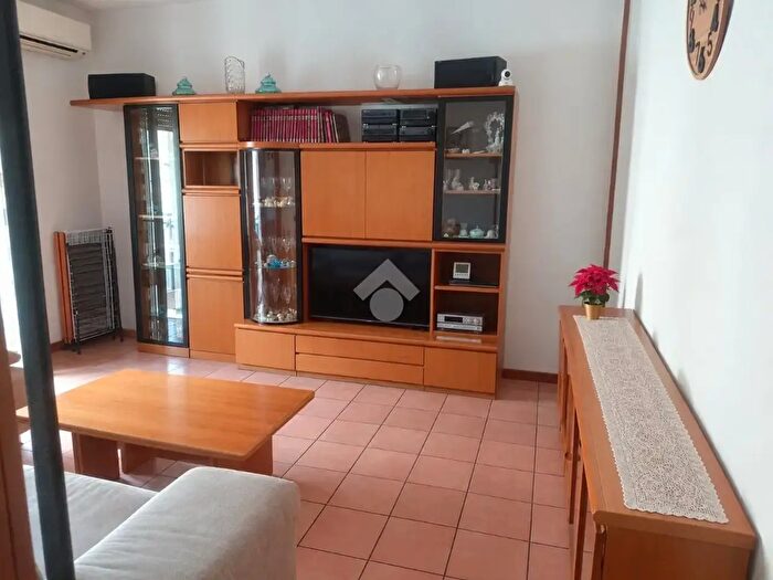 Appartamento trilocale in vendita in Via Archimede, Bresso