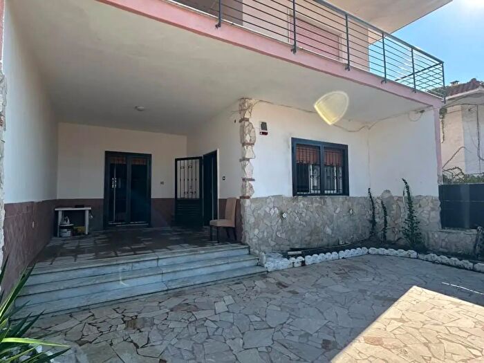 Appartamento trilocale in vendita in Castel Volturno