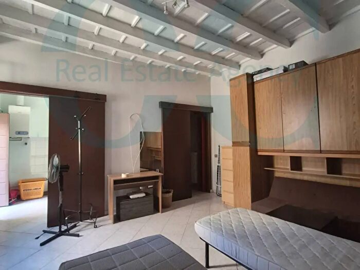 Appartamento monolocale in affitto in Corso San Gottardo, Milano