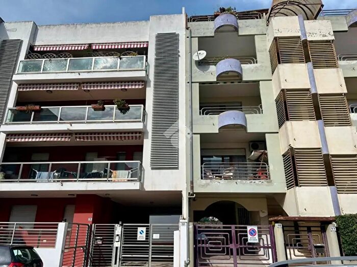 Appartamento trilocale in vendita in Via Montevecchio, Cagliari