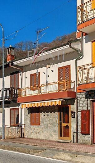 Appartamento quadrilocale in vendita in Via Nazionale, Perosa Argentina