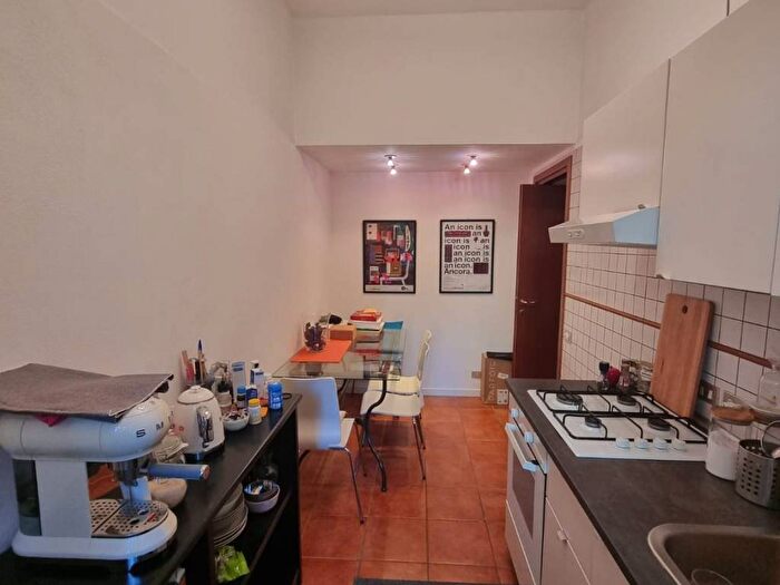 Appartamento bilocale in affitto in Via Savona, Solari, Milano