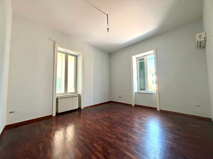 Appartamento bilocale in affitto in Via Alessandro Manzoni, Vomero, Napoli