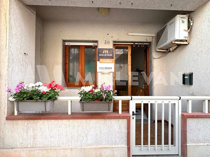 Appartamento quadrilocale in vendita in Via Cagliari, Scicli