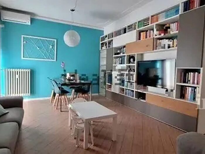 Appartamento con 5 locali in vendita in Livorno