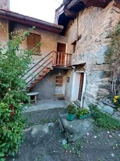Casa con 6 locali in vendita in Frazione Ussel, Chatillon