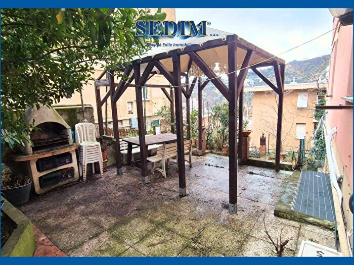 Appartamento con 6 locali in affitto in Via Umberto Fracchia, Oregina, Genova