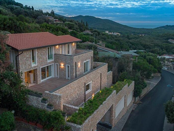 Casa con 5 locali in affitto in Punta Ala, Castiglione della Pescaia
