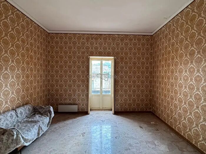Casa quadrilocale in vendita in Modica