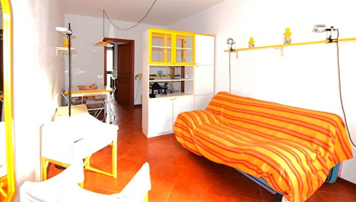 Appartamento trilocale in vendita in Viareggio