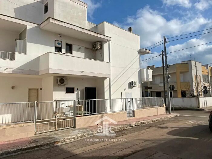 Appartamento trilocale in vendita in Via del Fante Snc, Melendugno