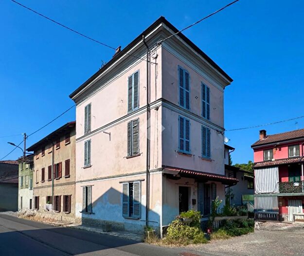 Casa quadrilocale in vendita in Via Vallescuropasso, Cigognola