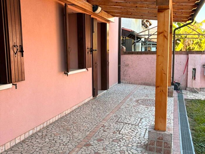 Casa con 5 locali in vendita in Via Volontari della Libertà, Piazza Vecchia, Mira