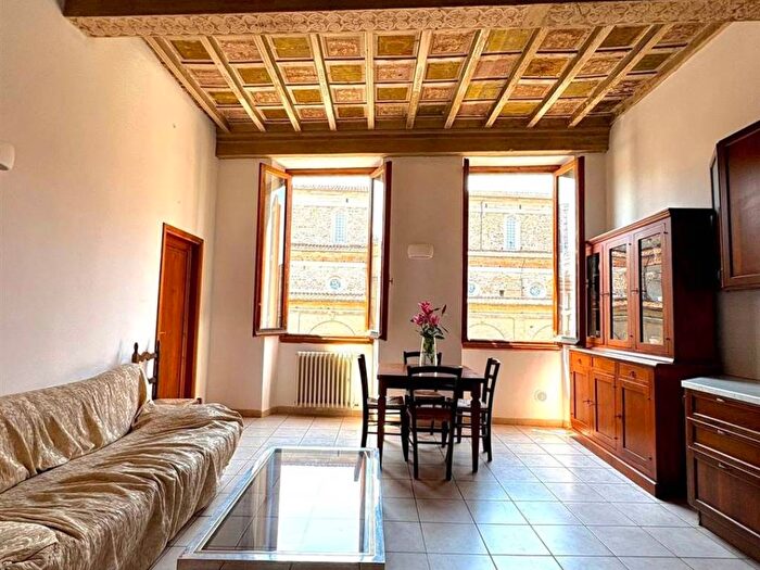 Appartamento trilocale in affitto in Borgo La Noce, Duomo, Firenze