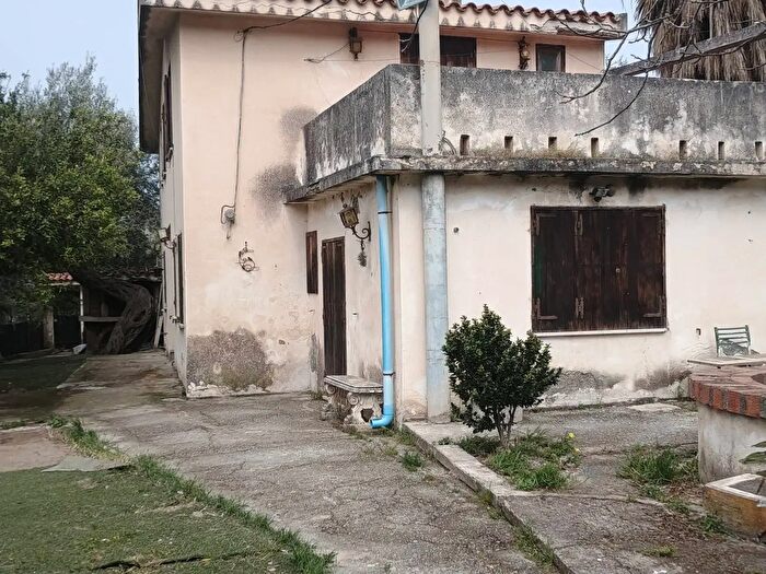 Casa con 5 locali in vendita in Barcellona Pozzo Di Gotto