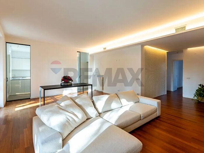 Appartamento quadrilocale in vendita in Via Giuseppe Taverna, Piacenza