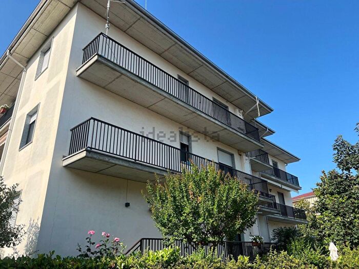 Appartamento con 5 locali in vendita in Strevi