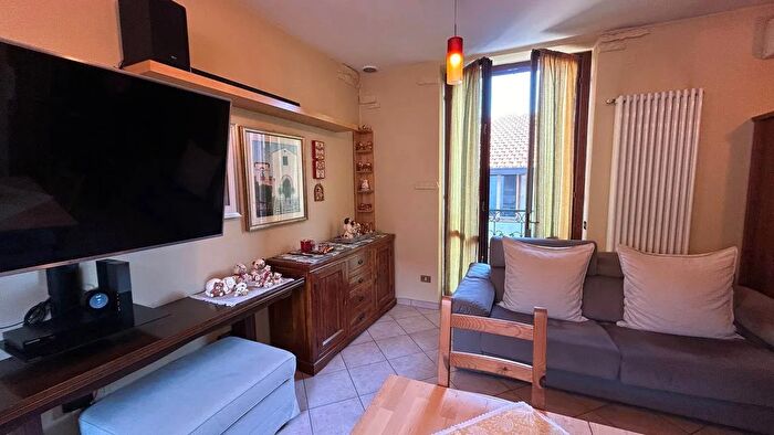 Appartamento trilocale in vendita in Via Birighello Rho, Rho