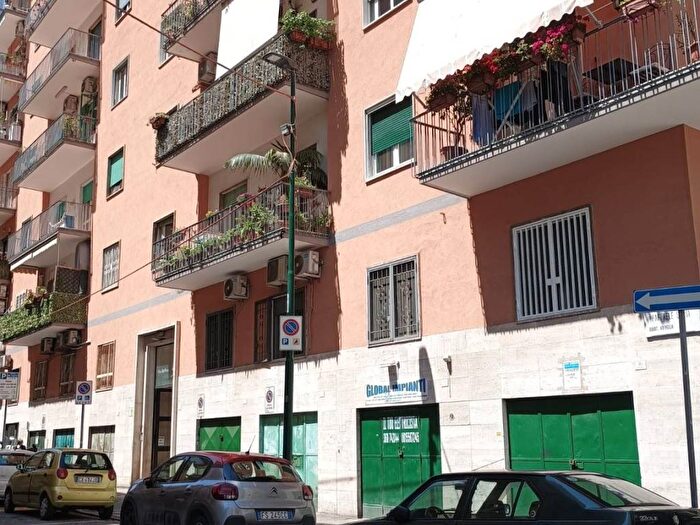 Appartamento in affitto in Via Raffaele Stasi, Arenella, Napoli