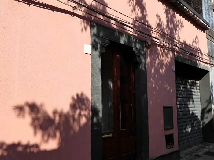 Casa quadrilocale in vendita in Via Regina Elena, Riposto